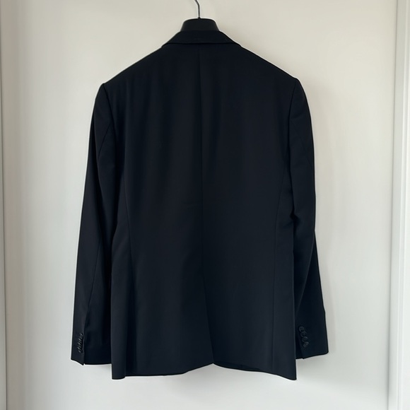 Tiger of Sweden Two-Piece Black Suit (34R/44 EU) - Picture 2 of 7